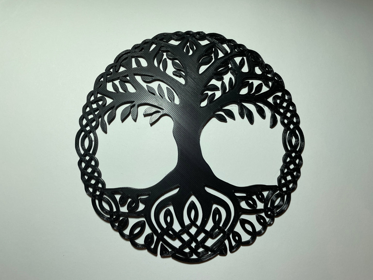 Yggdrasil - Der Weltenbaum als majestätische Wanddekoration