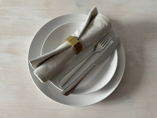 Glänzende Octagon-Serviettenringe - Elegante Tischdekoration für Ihre Hochzeit!