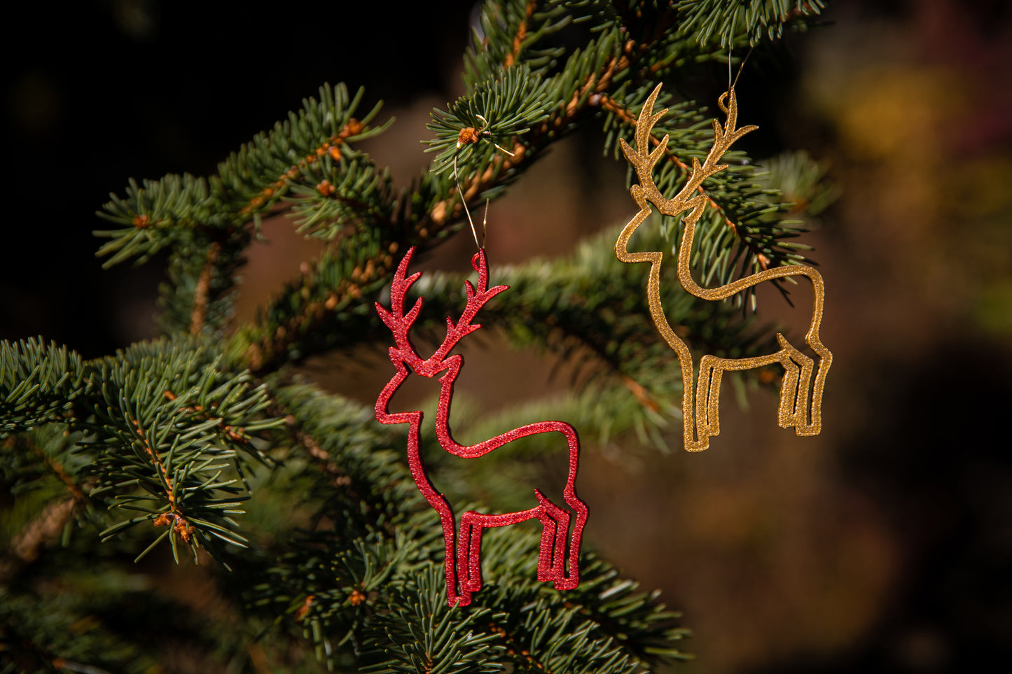 Magische Winterwunder: 3D-gedruckter Weihnachtsbaumschmuck und Geschenkeanhänger - Polarfuchs, Eisbär & Hirsch Design in Glitzerfarben